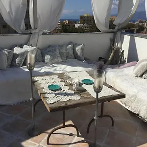 bnb-il-giardino-dulisse.taorminaitalyhotels.com/