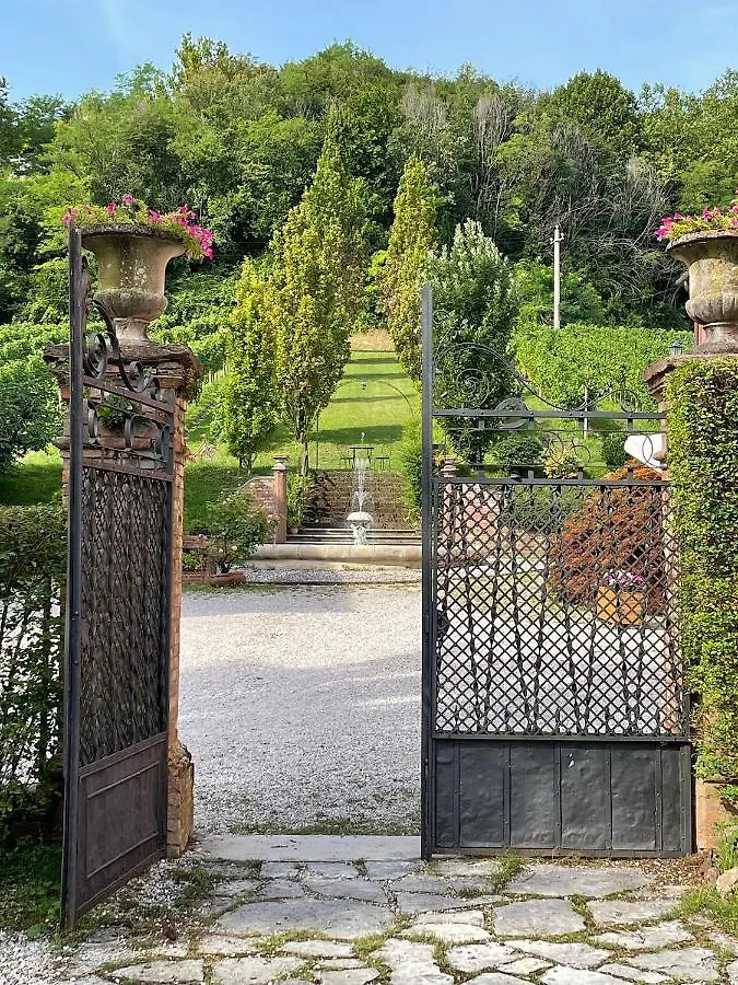 Villa Clementina - Prosecco Country Hotel San Pietro Di Feletto 3*,  Italy